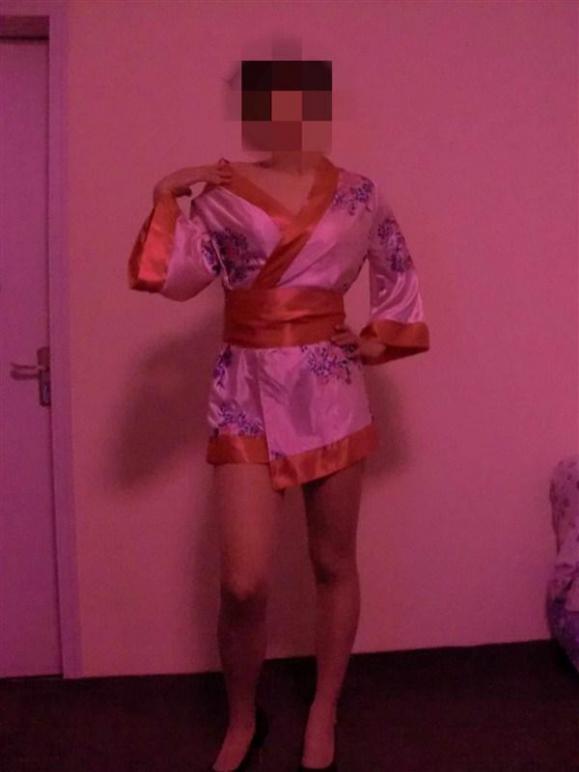 曝光丝足会所情色服务