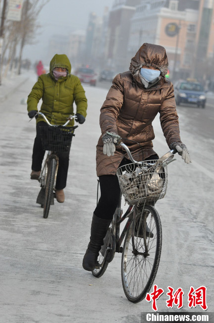 内蒙古呼伦贝尔多地气温跌至零下33度（图）